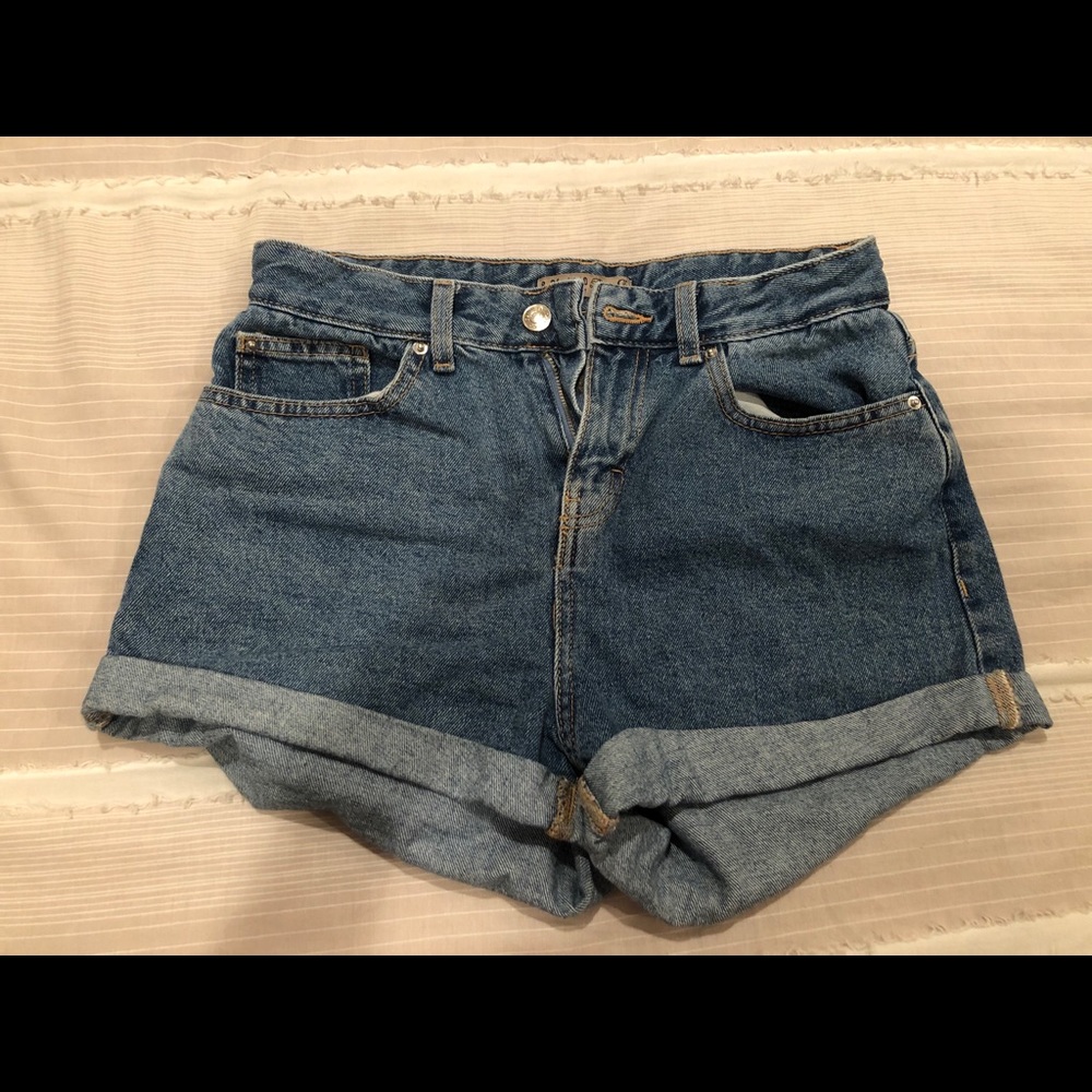 Mom jean shorts! Never worn